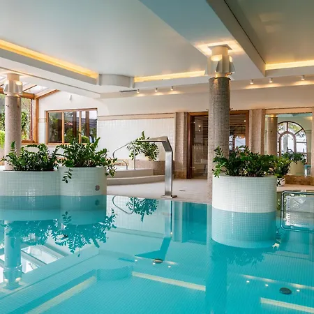 リゾート Vital&spa Szarotka 3*